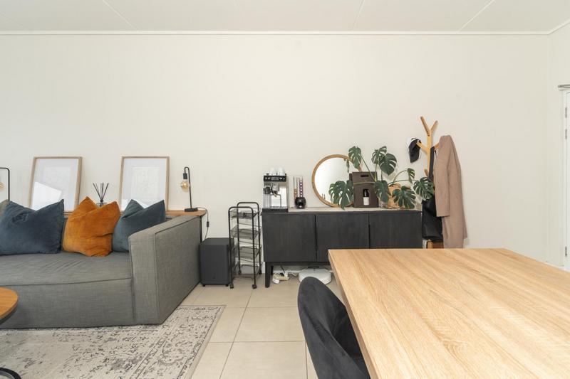 2 Bedroom Property for Sale in The Huntsman Western Cape